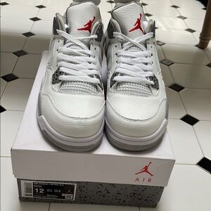 Air Jordon white and gray sneakers
